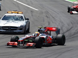 Alonso outburst stuns Lewis